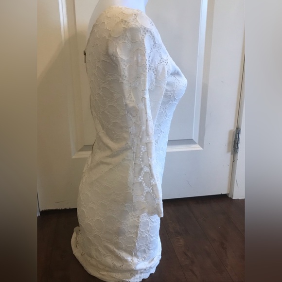 Calypso White Lace Overlay Crewneck 3/4 Sleeve built in Slip Size Medium - Picture 5 of 12